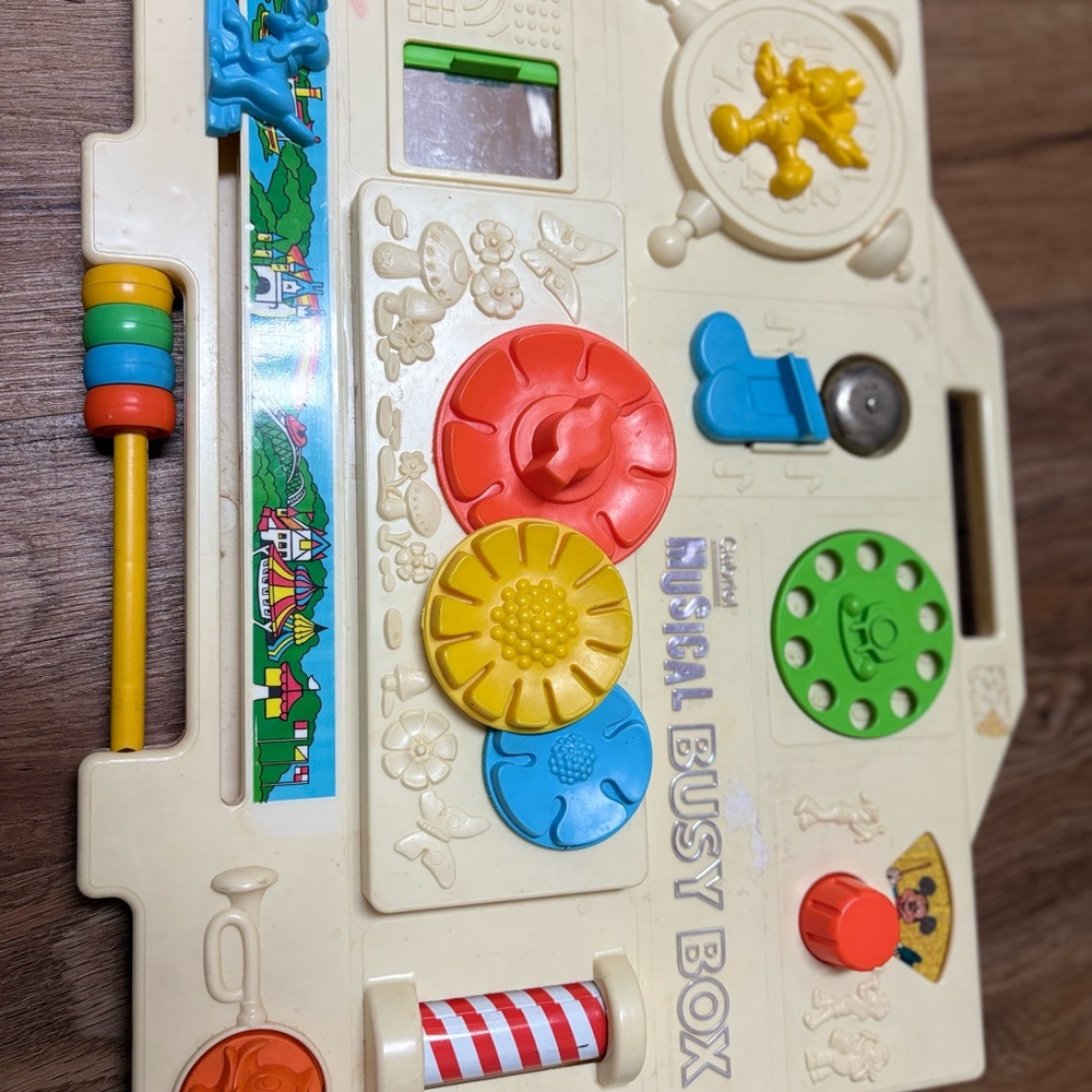 Vintage 1977 Gabriel musical busy box
